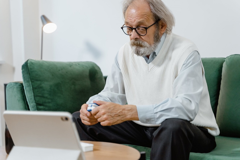 Wrocław. Bezpłatna teleedukacja zdrowotna dla seniorów