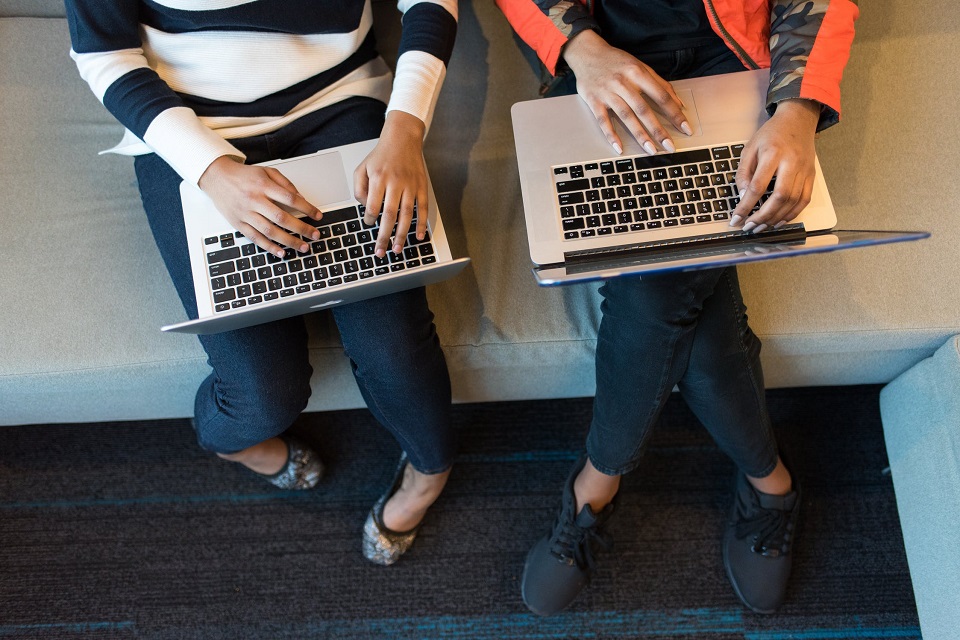 Od 4 października można składać wnioski. Laptopy dla ok. 20 tysięcy dzieci