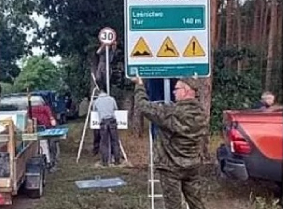 Potulice. Dbanie o las w ramach obowiązków pracowniczych więźniów