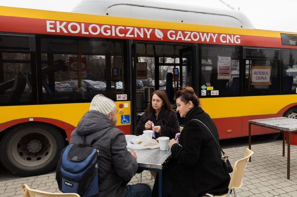 Rzeszów. Autobus Ciepła – covidowa mobilna stołówka