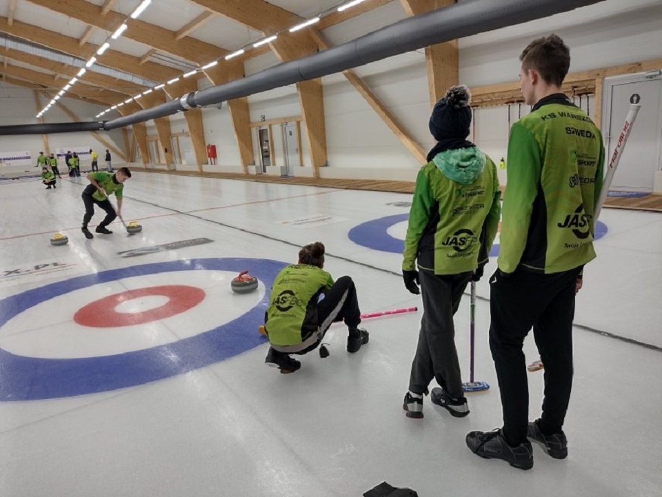 Łódź. Treningi curlingu dla niepełnosprawnych