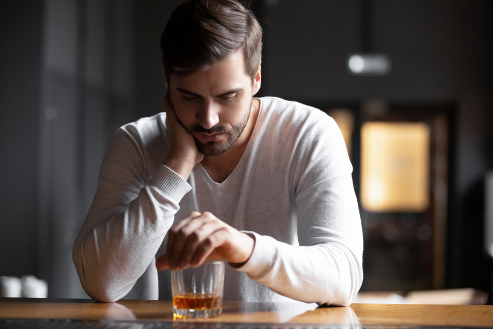 Leczenie alkoholizmu. Dlaczego nie należy do niego zmuszać?