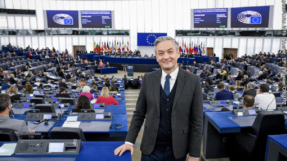 Parlament Europejski. Robert Biedroń nowym przewodniczącym Komisji Praw Kobiet i Równouprawnienia