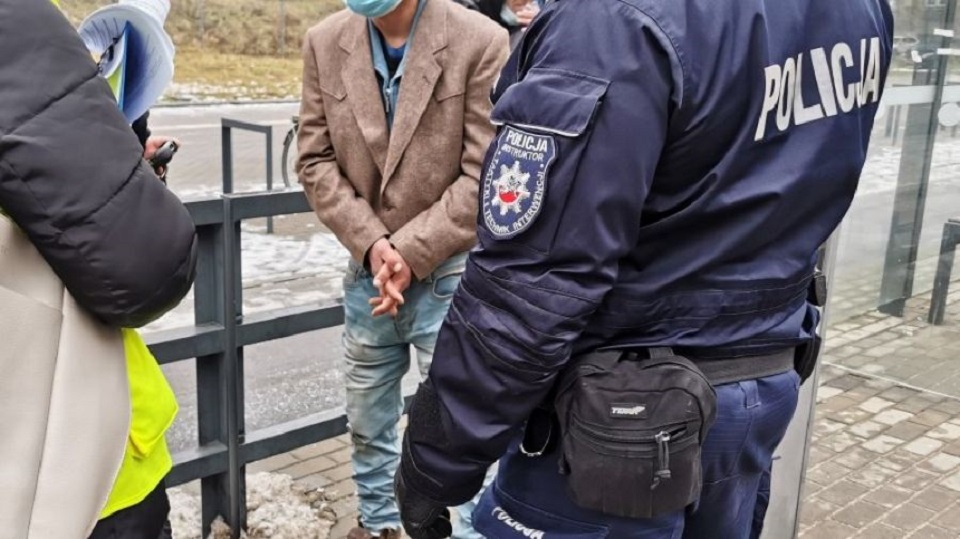 Wrocław. Policjanci na pomoc bezdomnym