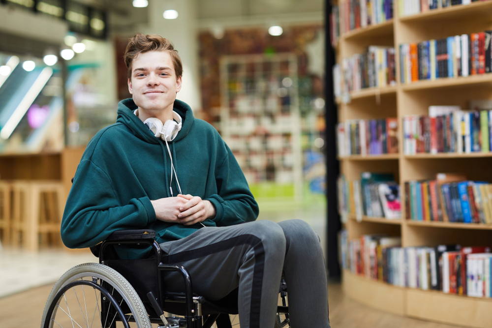 Studiowanie z niepełnosprawnościami – poradnik dla młodzieży