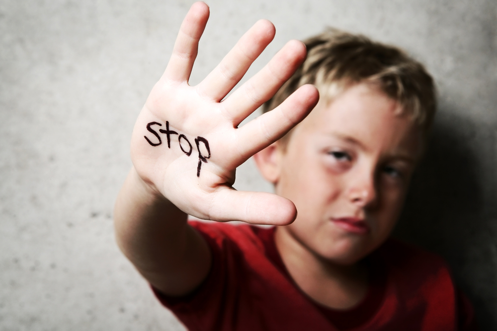 Co robić, gdy jesteśmy świadkami przemocy wobec dziecka? Ważne zasady