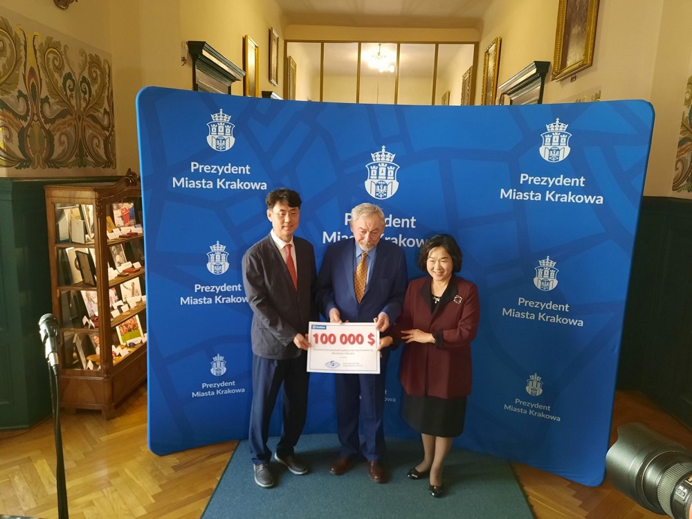 Kraków. Koreańczycy dokładają się do ośrodka dla ukraińskich sierot