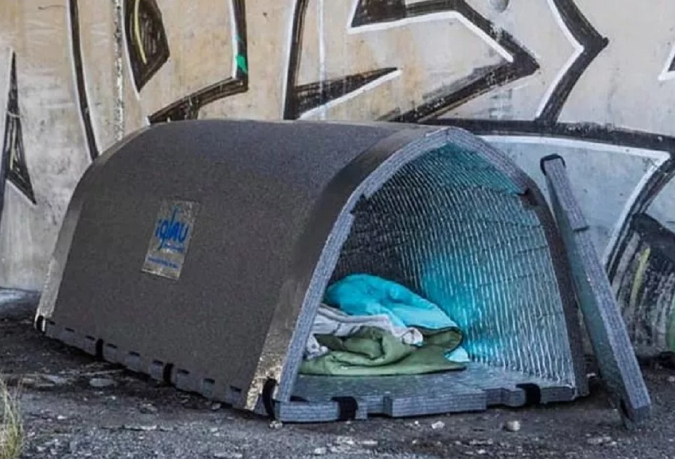 Toruń. Schronienia igloo trafią wkrótce do bezdomnych