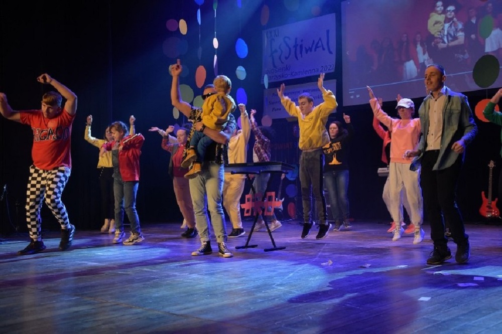 Skarżysko-Kamienna. XXXI Festiwal Piosenki – wystąpili niepełnosprawni artyści