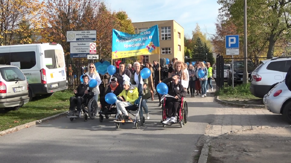 Radom. Ulicami miasta przeszedł XXI Integracyjny Marsz Uczniów Niepełnosprawnych