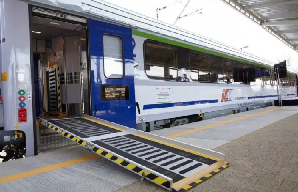 Coraz więcej pociągów PKP IC przyjaznych osobom niepełnosprawnym