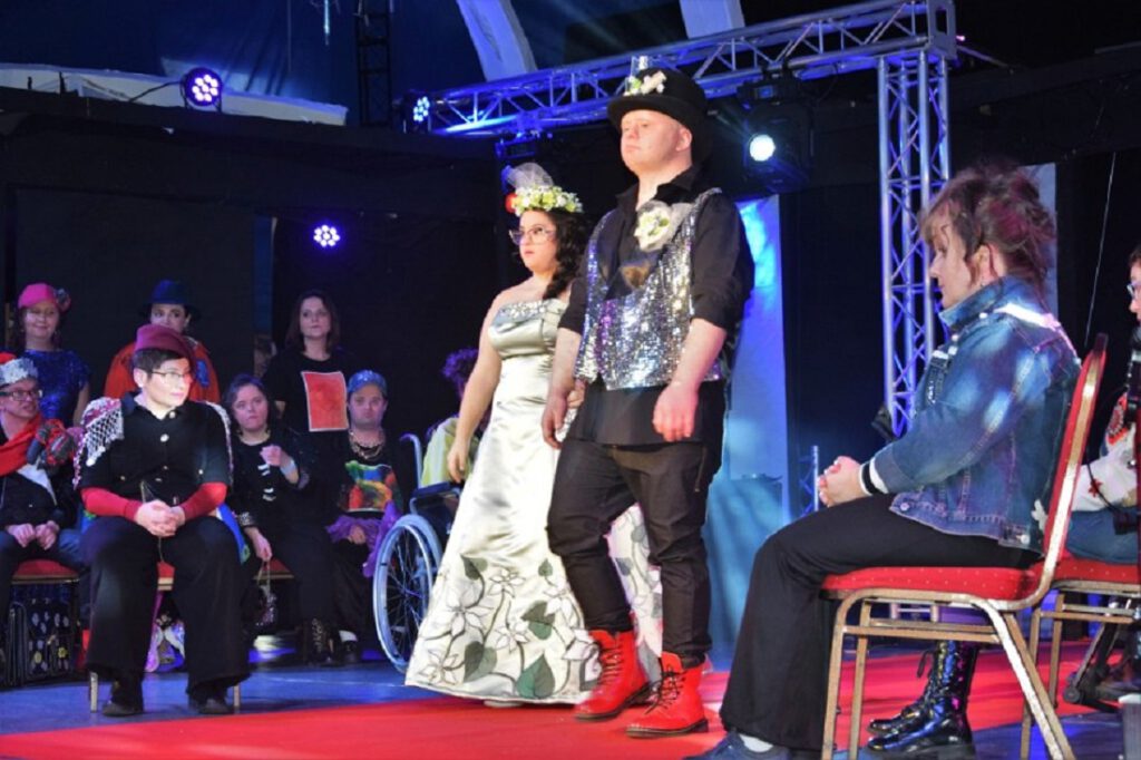 Tarnobrzeg. Niezwykły pokaz mody