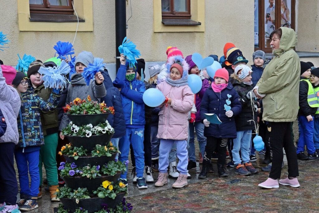 Trzebiatów. Marsz wyrazem solidarności z osobami autystycznymi