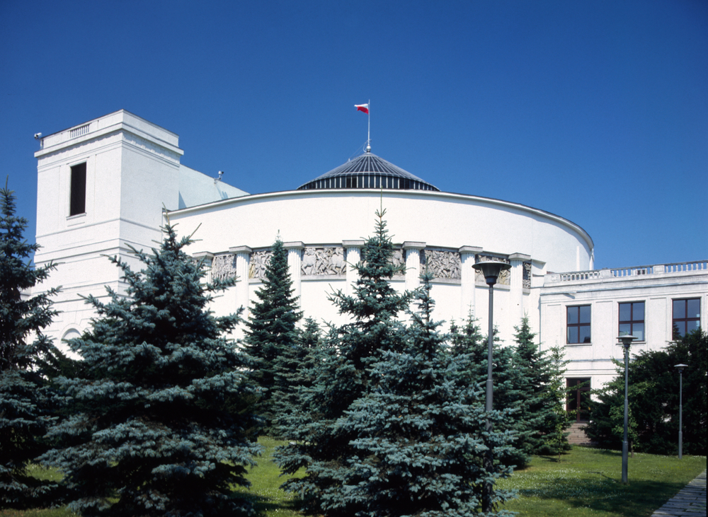 Sejm przyjął ustawę o świadczeniu wspierającym