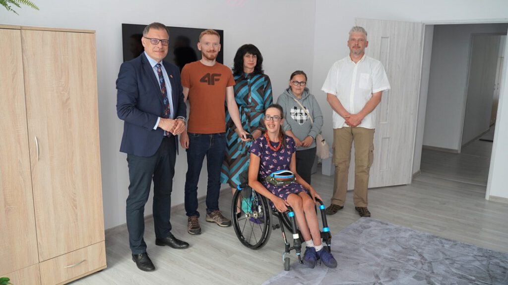 Nysa. Mieszkanie chronione wspierane dla trzech osób niesamodzielnych