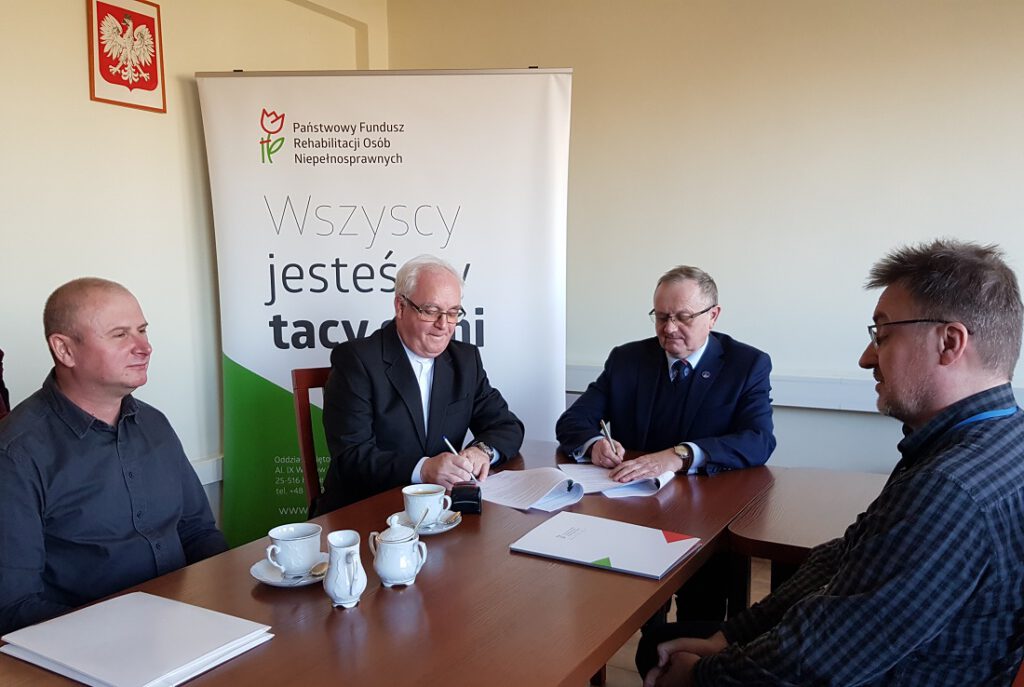 Świętokrzyskie. Kolejna umowa dotycząca pomocy niepełnosprawnym Ukraińcom