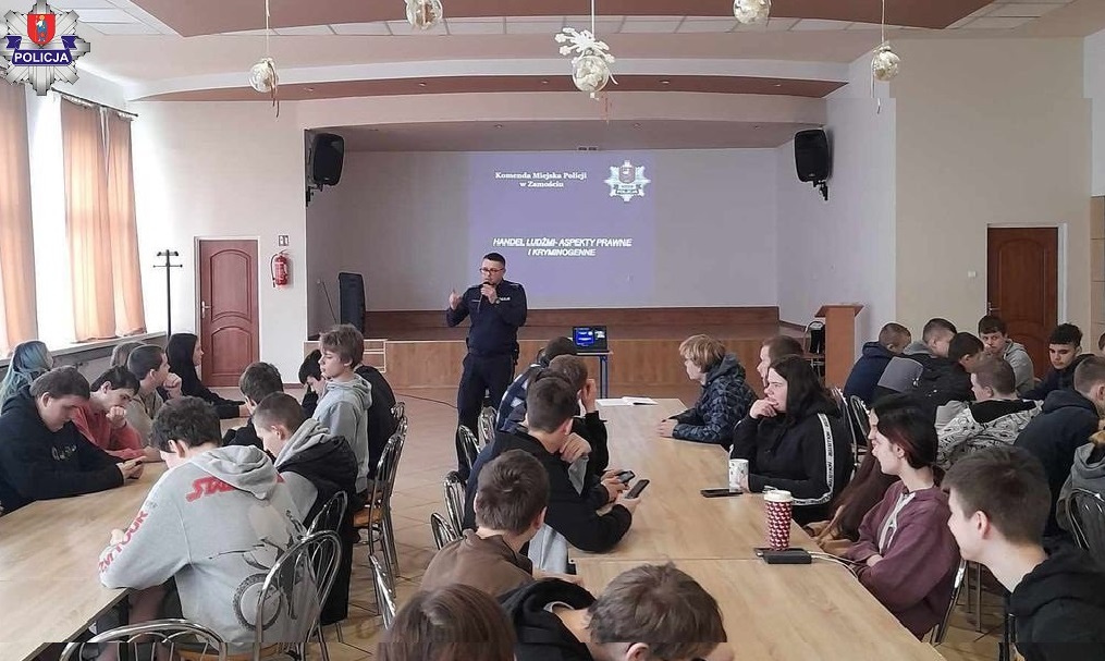 Zamość. Rozmowa z młodzieżą na temat uzależnień