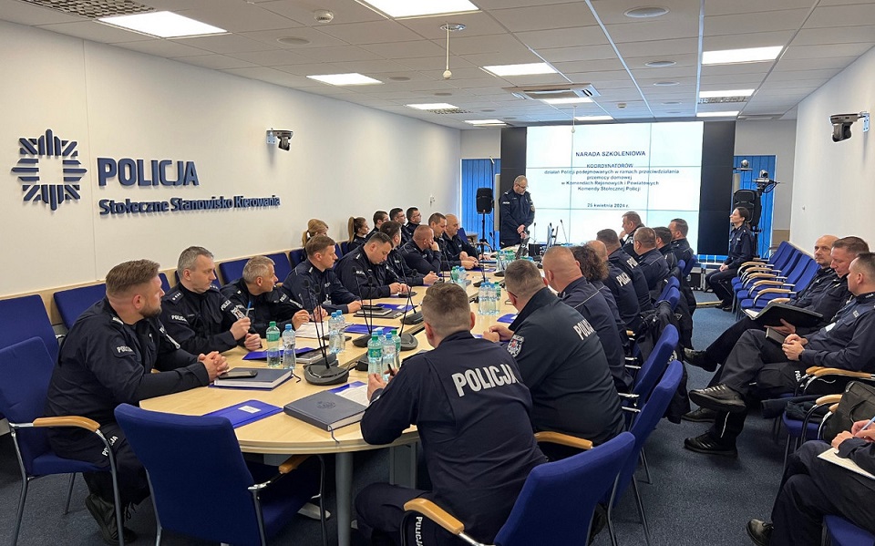 Warszawa. Przeciwdziałanie przemocy domowej tematem narady szkoleniowej w KSP