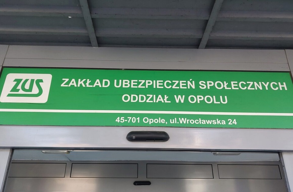 Opolszczyzna. Tamtejsi emeryci na pierwszym miejscu pod względem ubankowienia