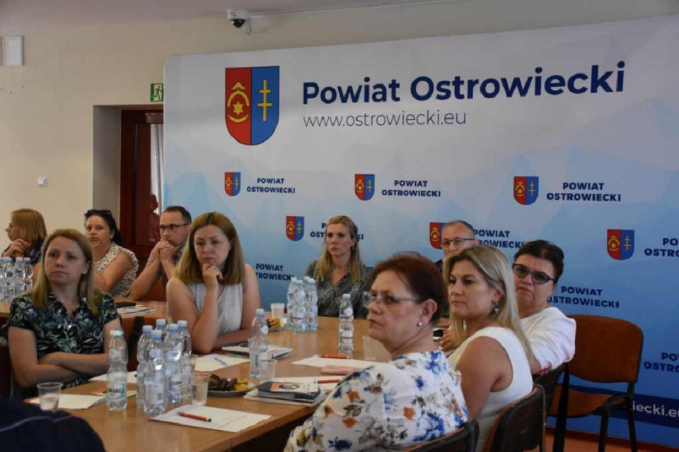 Ostrowiec. O skutecznym powstrzymywaniu przemocy domowej