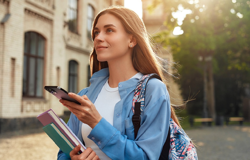 Pomoc dla studentów dotkniętych powodzią