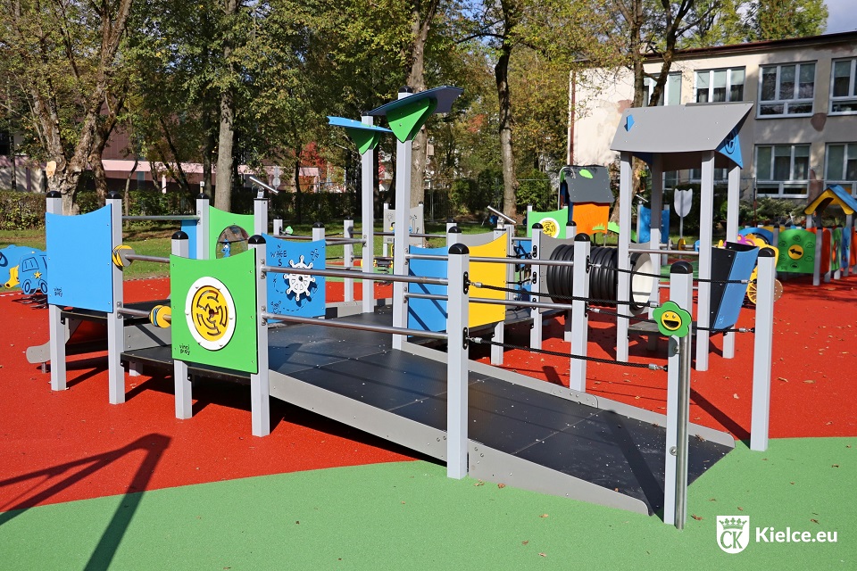 Kielce. Po modernizacji, place zabaw dostępne dla wszystkich