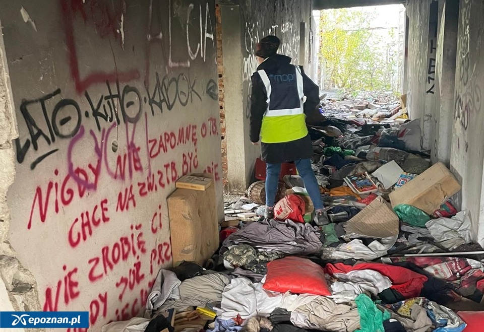 Poznań. Dziesiątki interwencji wobec bezdomnych. Będzie „Mobilny Punkt Wsparcia”