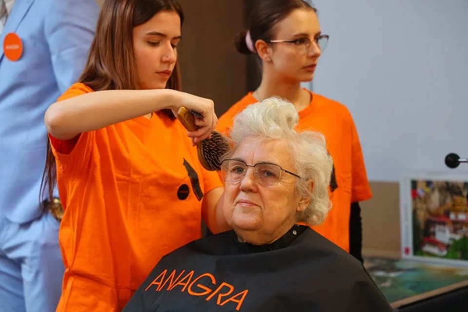 Łódź. Wiosenny Dzień Piękności dla seniorek