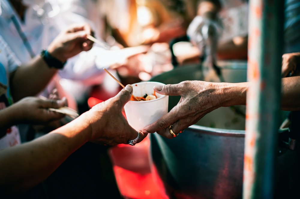 Łódź. Namiot z pomocą dla potrzebujących