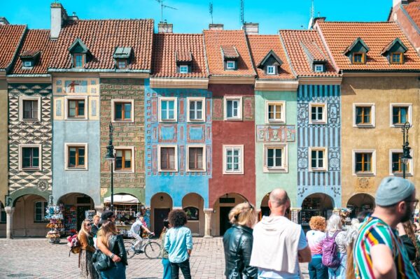 Poznań. Zaktualizowano przewodnik po ulgach i uprawnieniach dla niepełnosprawnych i ich rodzin