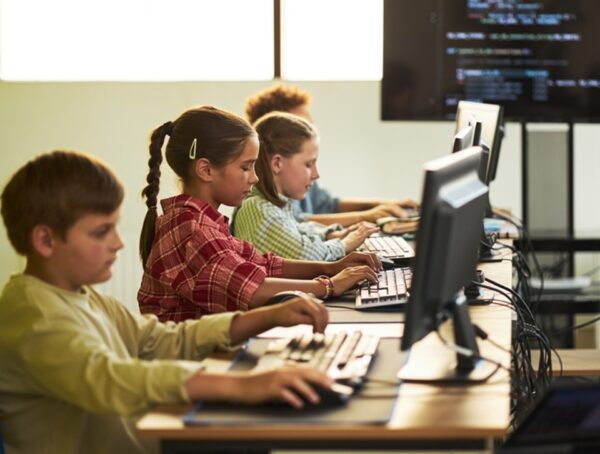 Daj drugie życie sprzętom, wyrównuj szanse edukacyjne i zawodowe