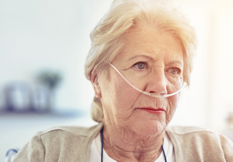 Seniorzy żyją dłużej, ale wymagają lepszej opieki