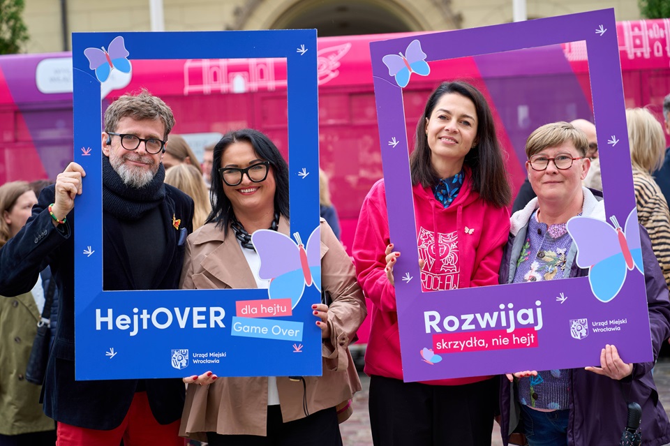 Wrocław. HejtOVER – nowa miejska kampania przeciwko hejtowi wśród dzieci i młodzieży