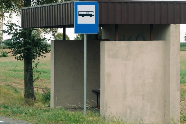 Wykluczenie transportowe dzieci wymaga pilnych działań. Stanowisko UNICEF Polska