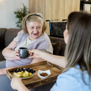 Nowe standardy opieki nad seniorami