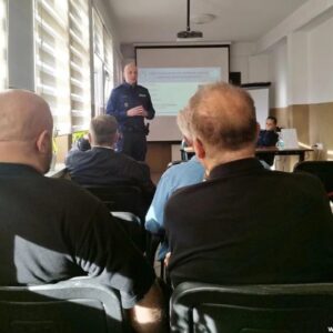 Policjanci szkolili księży!